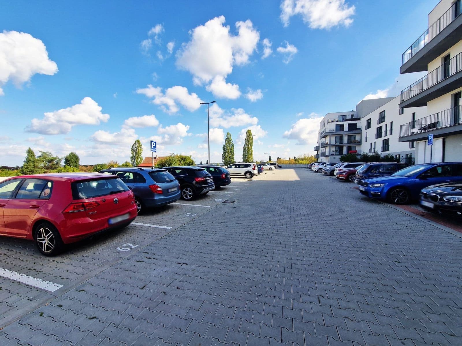 Pronájem bytu 2+kk 53 m², Velvarská, Horoměřice, Středočeský kraj Pronájem bytu 2+kk 53 m², Velvarská, Horoměřice, Středočeský kraj