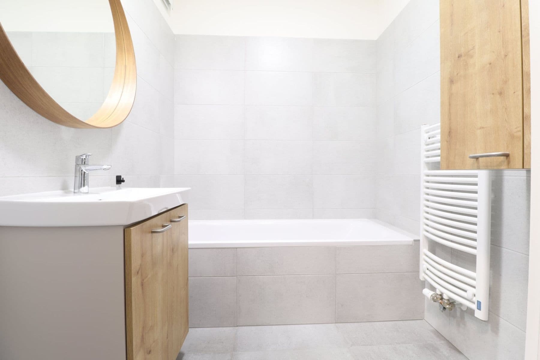 Pronájem bytu 2+kk 53 m², Velvarská, Horoměřice, Středočeský kraj Pronájem bytu 2+kk 53 m², Velvarská, Horoměřice, Středočeský kraj