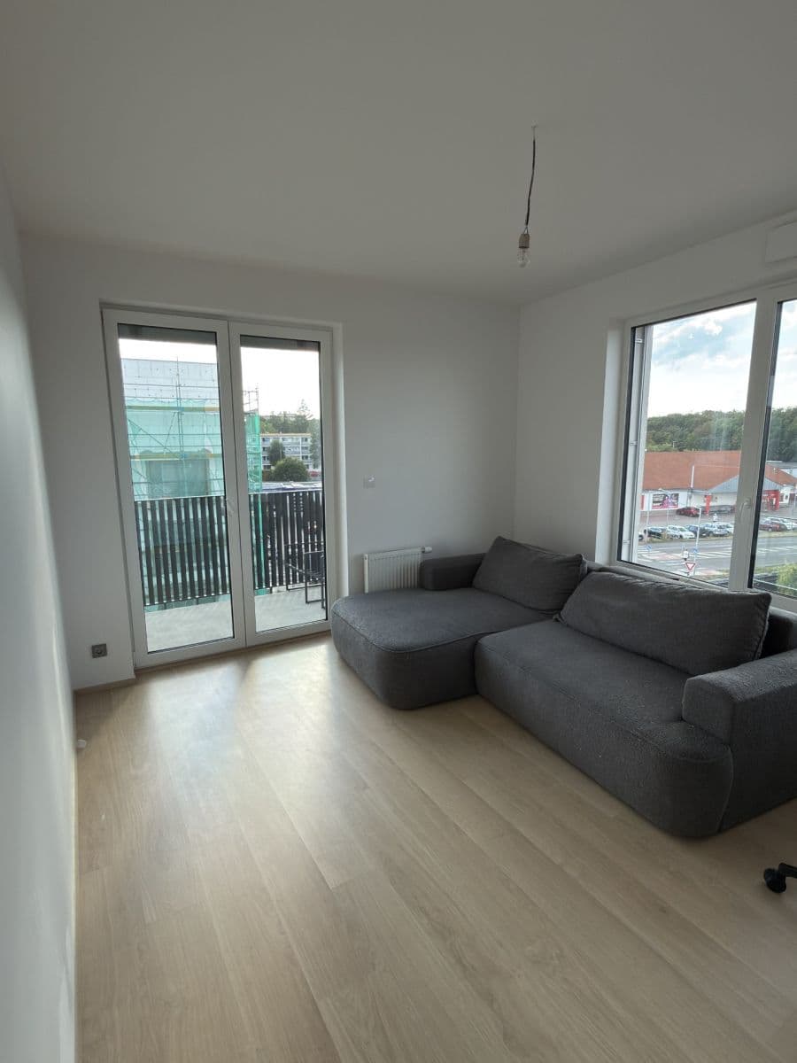 Pronájem bytu 4+kk 90 m², Bohumila Landy, Kladno, Středočeský kraj Pronájem bytu 4+kk 90 m², Bohumila Landy, Kladno, Středočeský kraj