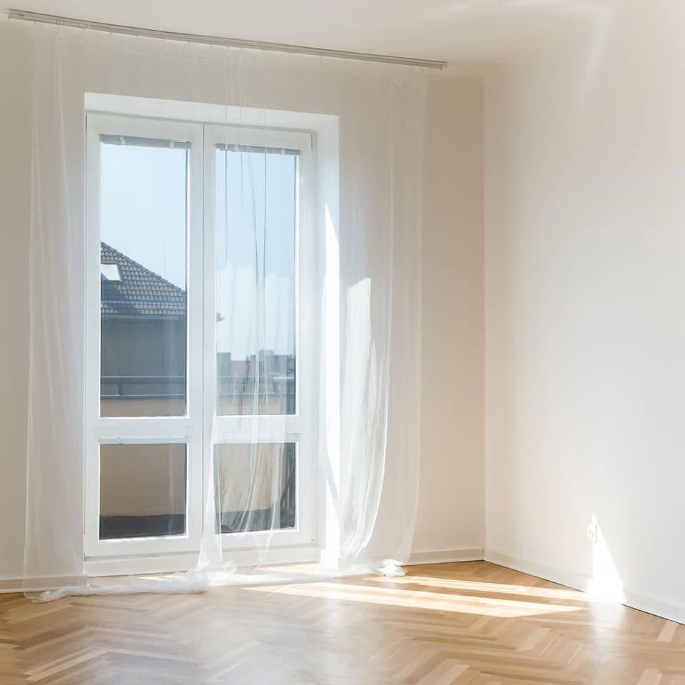Pronájem bytu 2+1 54 m², 28. pluku, Praha, Praha Pronájem bytu 2+1 54 m², 28. pluku, Praha, Praha