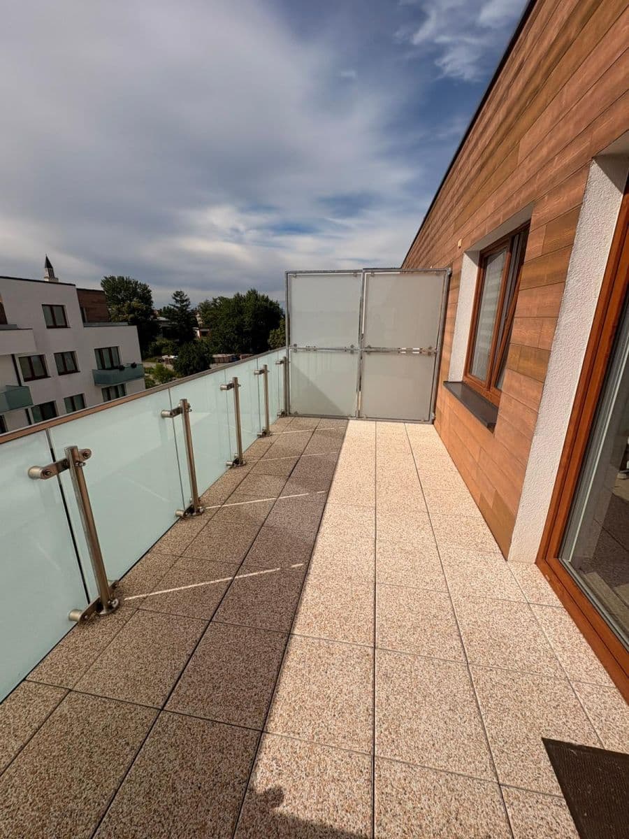 Prodej bytu 2+kk 59 m², Třída Jiřího Pelikána, Olomouc, Olomoucký kraj Prodej bytu 2+kk 59 m², Třída Jiřího Pelikána, Olomouc, Olomoucký kraj