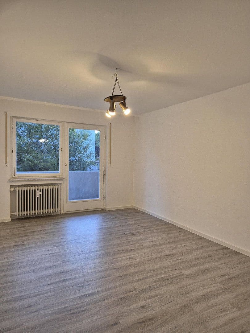 Pronájem bytu 1+1 36 m², Gernsbach, Bádensko-Württembersko Pronájem bytu 1+1 36 m², Gernsbach, Bádensko-Württembersko