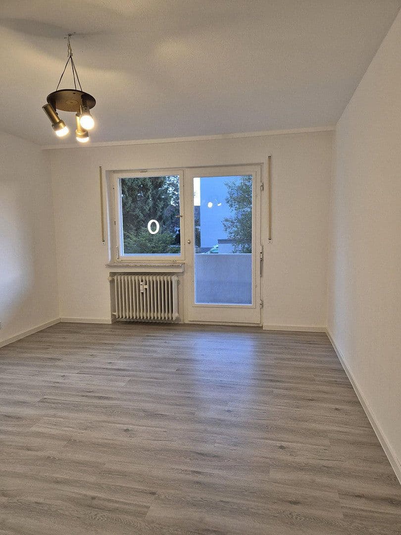 Pronájem bytu 1+1 36 m², Gernsbach, Bádensko-Württembersko Pronájem bytu 1+1 36 m², Gernsbach, Bádensko-Württembersko