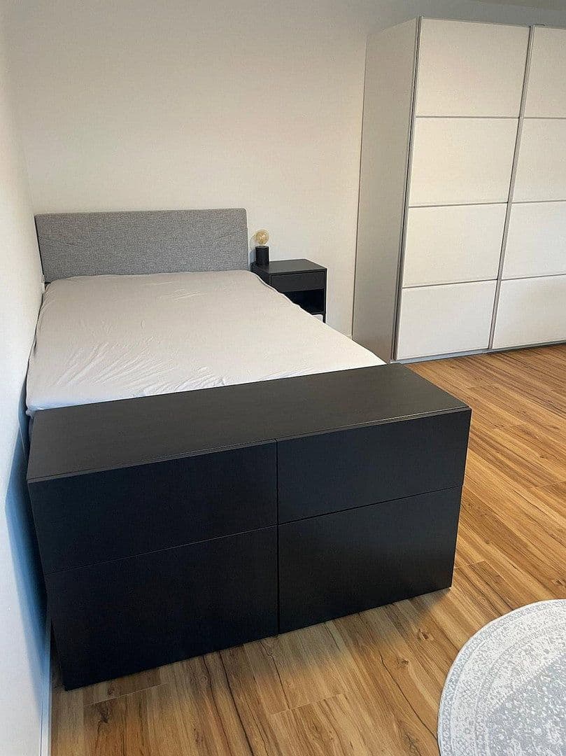 Pronájem bytu 1+1 26 m², Crailsheimerstraße 15, Stuttgart, Bádensko-Württembersko Pronájem bytu 1+1 26 m², Crailsheimerstraße 15, Stuttgart, Bádensko-Württembersko