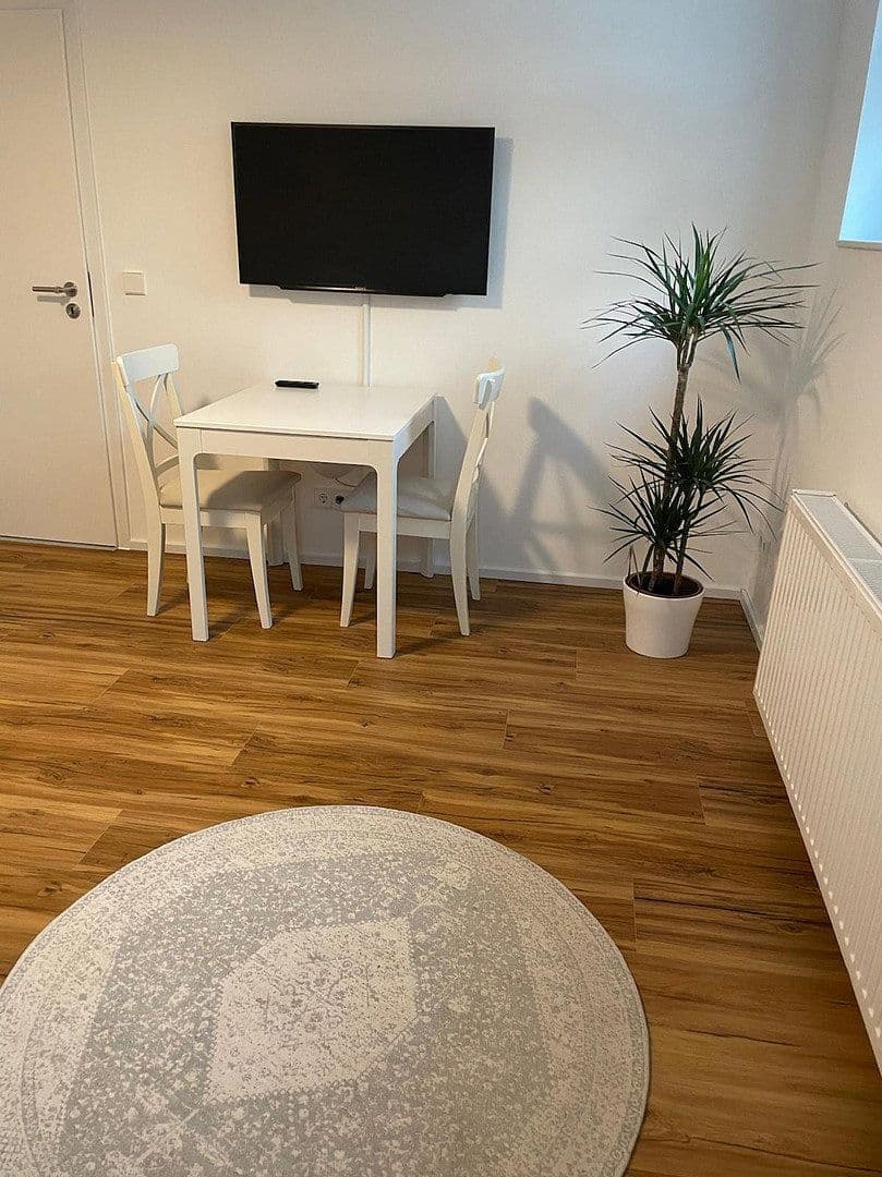 Pronájem bytu 1+1 26 m², Crailsheimerstraße 15, Stuttgart, Bádensko-Württembersko Pronájem bytu 1+1 26 m², Crailsheimerstraße 15, Stuttgart, Bádensko-Württembersko