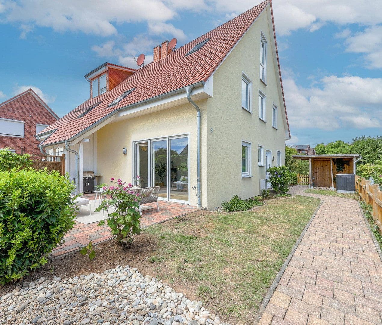 Prodej domu 140 m², pozemek 286 m², Am Dörpe, Göttingen, Dolní Sasko Prodej domu 140 m², pozemek 286 m², Am Dörpe, Göttingen, Dolní Sasko