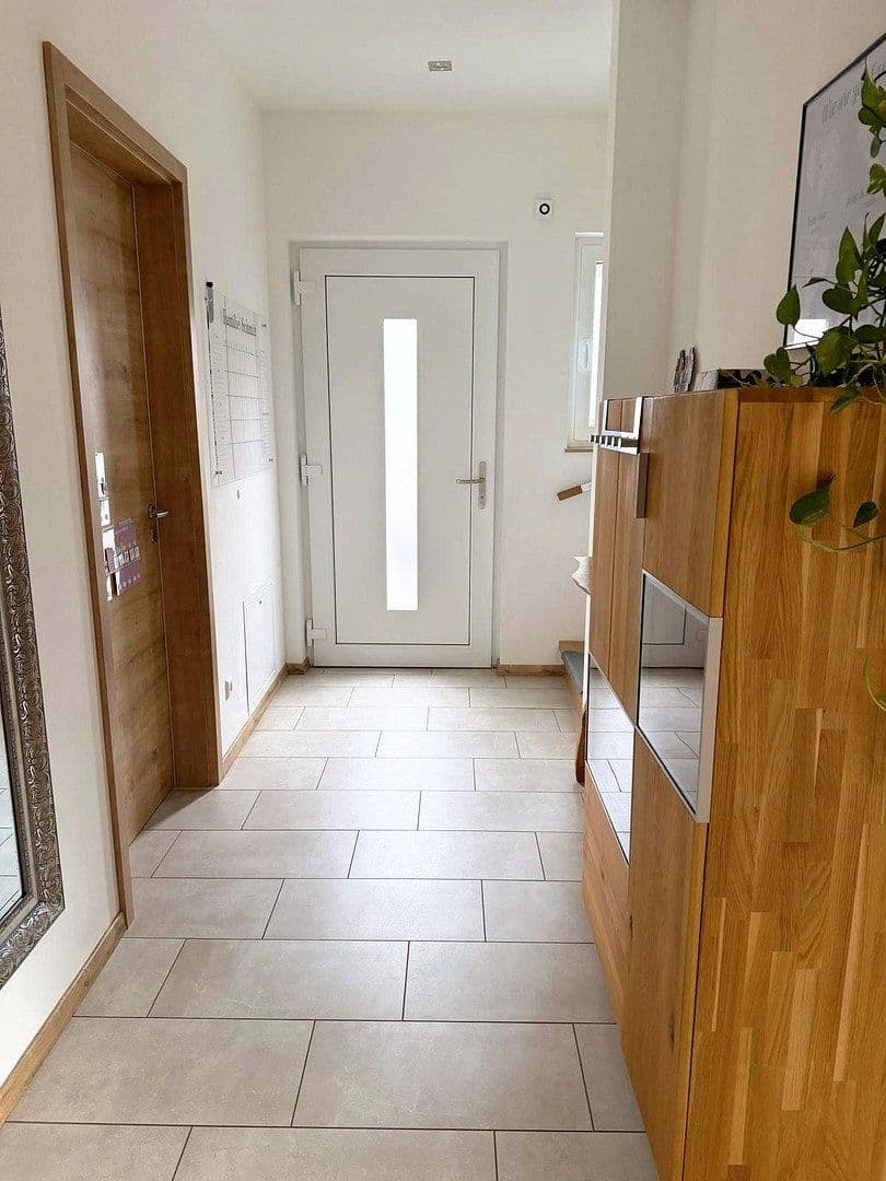 Prodej domu 151 m², pozemek 815 m², Schlüchtern, Hessen Prodej domu 151 m², pozemek 815 m², Schlüchtern, Hessen