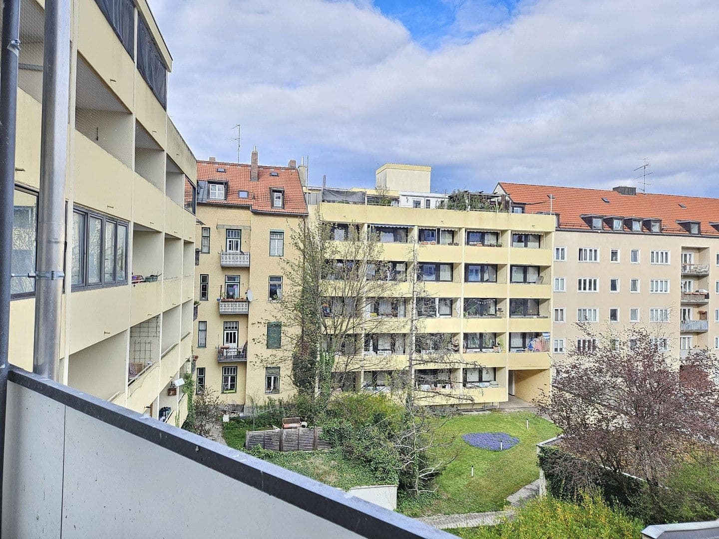 Pronájem bytu 1+1 23 m², Brecherspitzstraße 3, München, Bavorsko Pronájem bytu 1+1 23 m², Brecherspitzstraße 3, München, Bavorsko