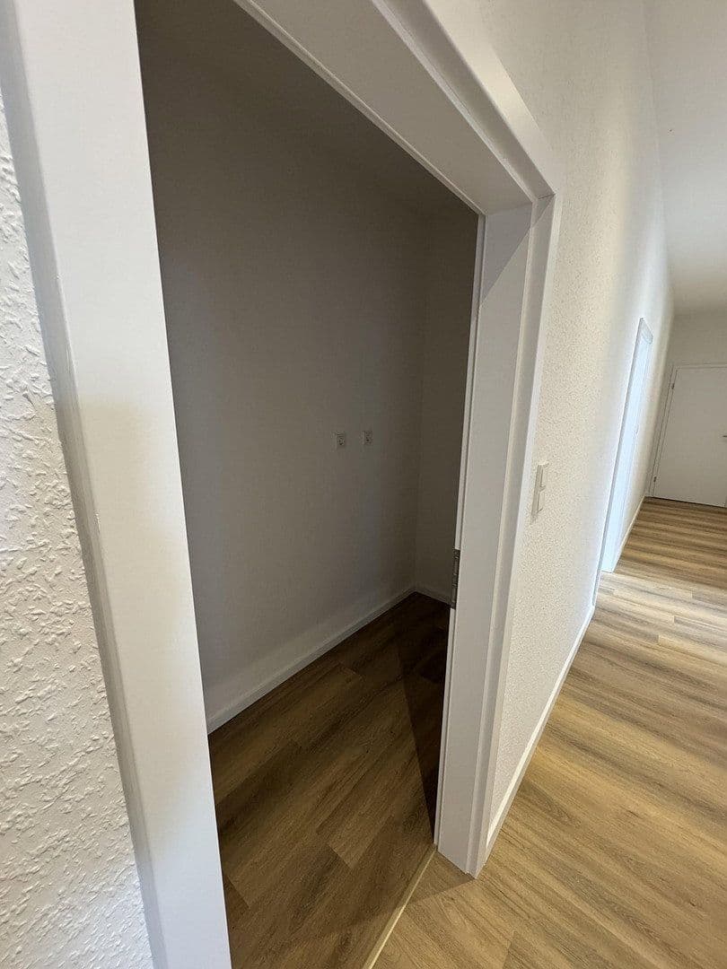 Pronájem bytu 3+1 105 m², Bahnhofstraße 4, Wiedensahl, Dolní Sasko Pronájem bytu 3+1 105 m², Bahnhofstraße 4, Wiedensahl, Dolní Sasko
