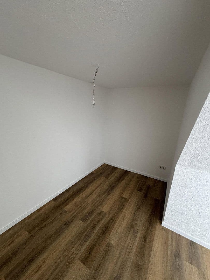 Pronájem bytu 3+1 105 m², Bahnhofstraße 4, Wiedensahl, Dolní Sasko Pronájem bytu 3+1 105 m², Bahnhofstraße 4, Wiedensahl, Dolní Sasko