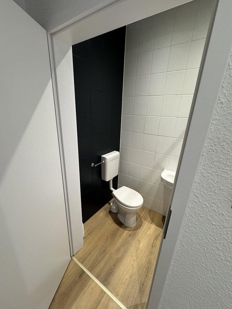 Pronájem bytu 3+1 105 m², Bahnhofstraße 4, Wiedensahl, Dolní Sasko Pronájem bytu 3+1 105 m², Bahnhofstraße 4, Wiedensahl, Dolní Sasko