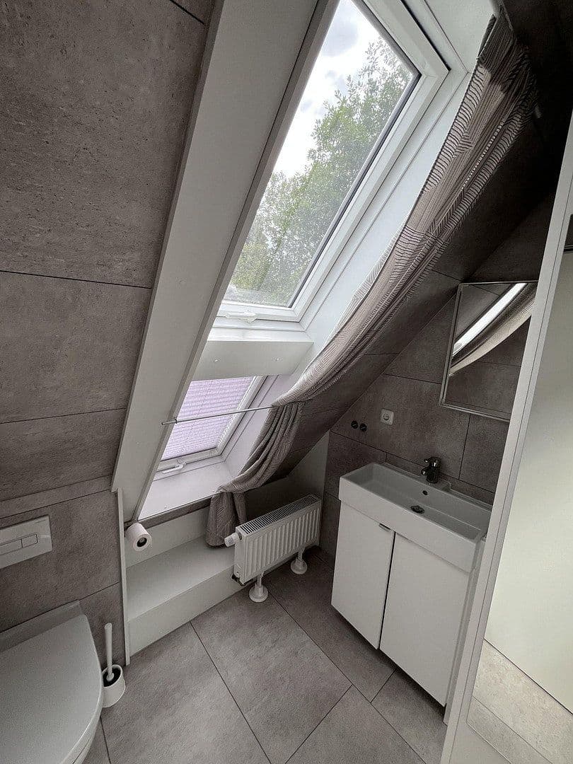 Pronájem domu 100 m², pozemek 1.005 m², Neugrabener Bahnhofstr. 127, Hamburg, Hamburg Pronájem domu 100 m², pozemek 1.005 m², Neugrabener Bahnhofstr. 127, Hamburg, Hamburg