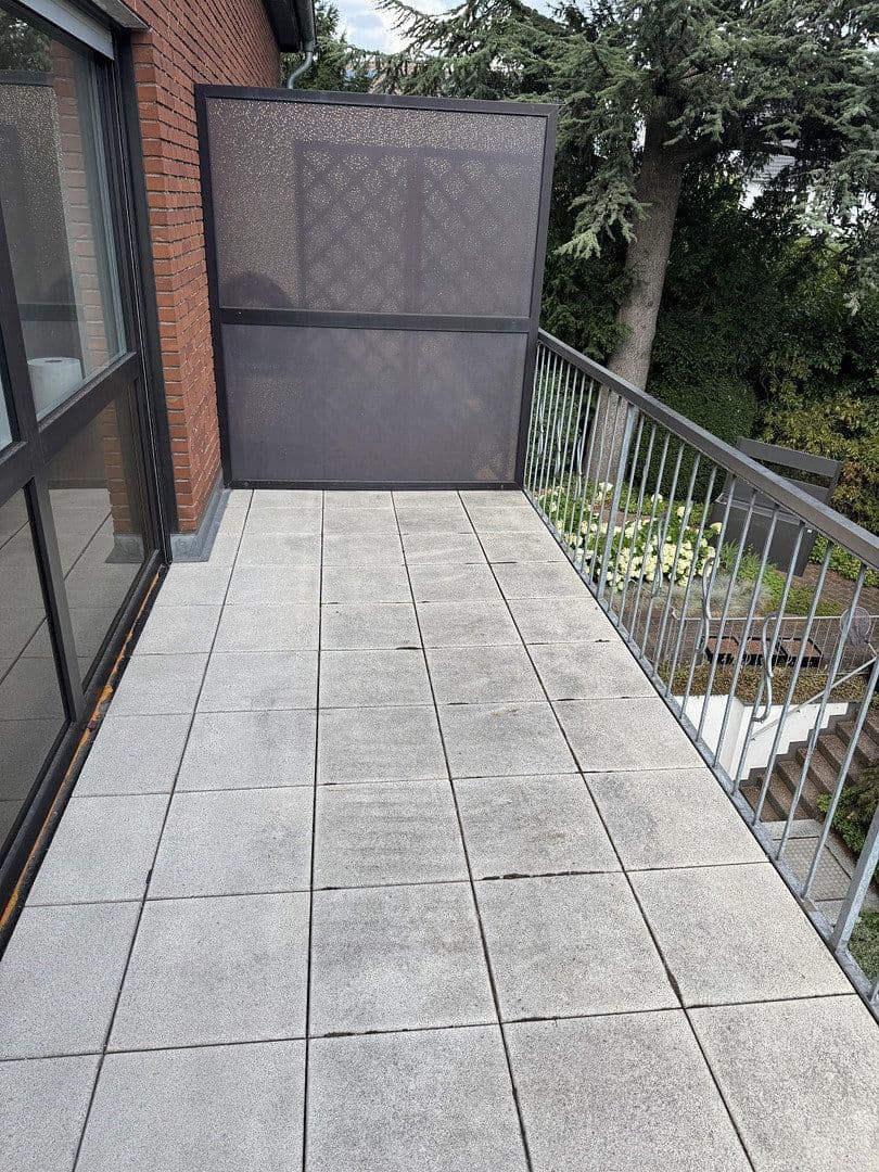 Pronájem bytu 2+1 70 m², Am Weidengraben 48, Duisburg, Severní Porýní-Vestfálsko Pronájem bytu 2+1 70 m², Am Weidengraben 48, Duisburg, Severní Porýní-Vestfálsko