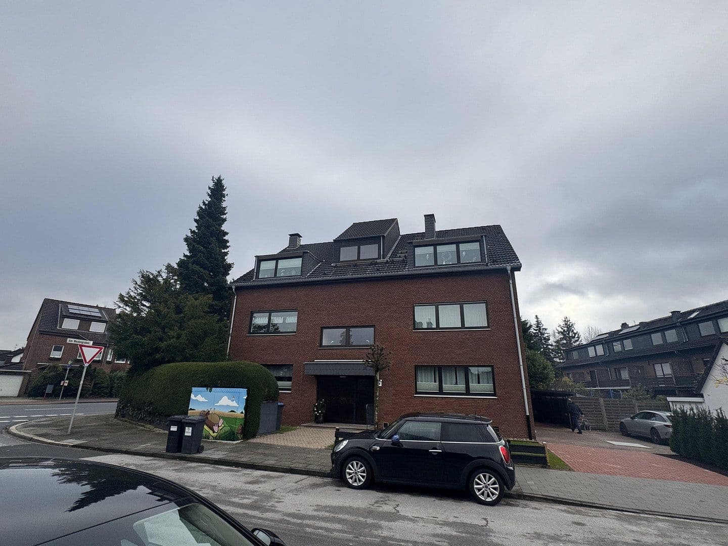 Pronájem bytu 2+1 70 m², Am Weidengraben 48, Duisburg, Severní Porýní-Vestfálsko Pronájem bytu 2+1 70 m², Am Weidengraben 48, Duisburg, Severní Porýní-Vestfálsko
