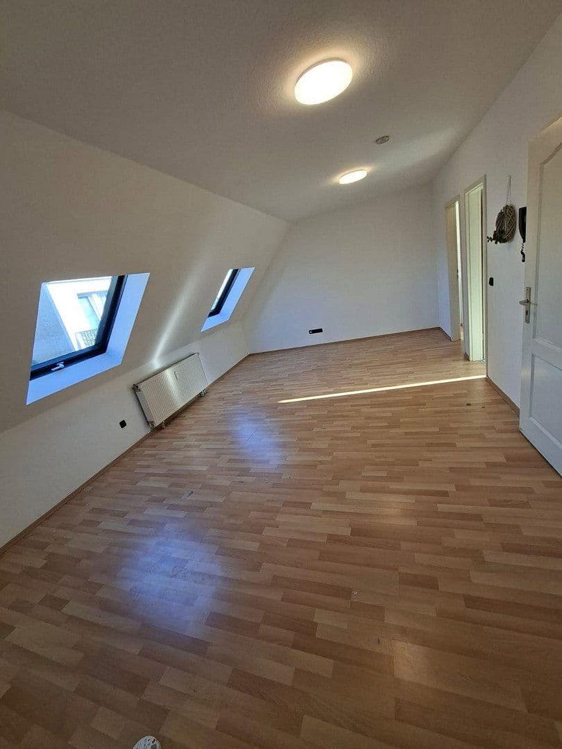 Pronájem bytu 1+1 30 m², Langgasse 39 / Karl-Kellner-Ring 18, Wetzlar, Hessen Pronájem bytu 1+1 30 m², Langgasse 39 / Karl-Kellner-Ring 18, Wetzlar, Hessen