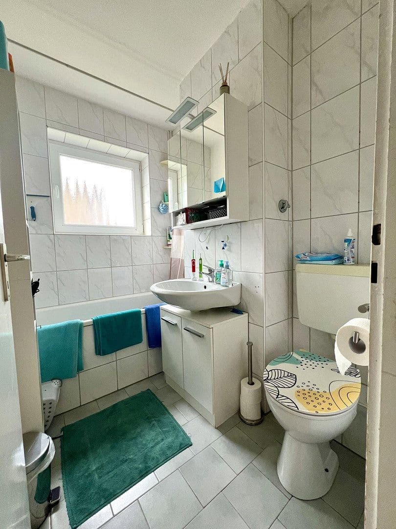Pronájem bytu 4+1 94 m², Mainstraße 2, Heiligenhaus, Severní Porýní-Vestfálsko Pronájem bytu 4+1 94 m², Mainstraße 2, Heiligenhaus, Severní Porýní-Vestfálsko