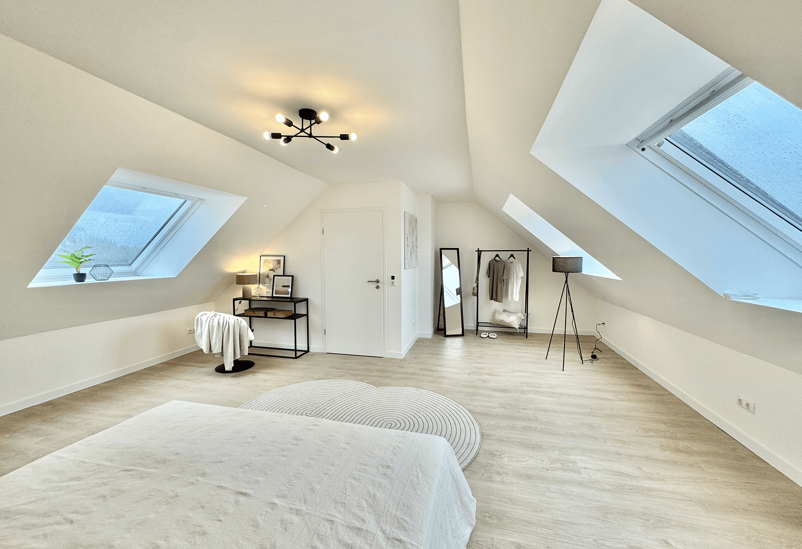Prodej bytu 4+1 132 m², Lübeck, Šlesvicko-Holštýnsko Prodej bytu 4+1 132 m², Lübeck, Šlesvicko-Holštýnsko