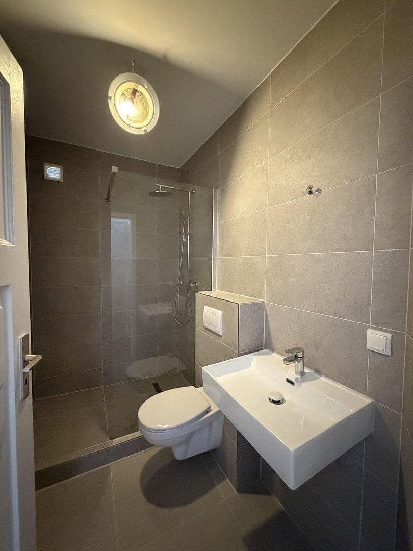 Pronájem bytu 1+1 41 m², Stolberg Straße 6, Mannheim, Bádensko-Württembersko Pronájem bytu 1+1 41 m², Stolberg Straße 6, Mannheim, Bádensko-Württembersko