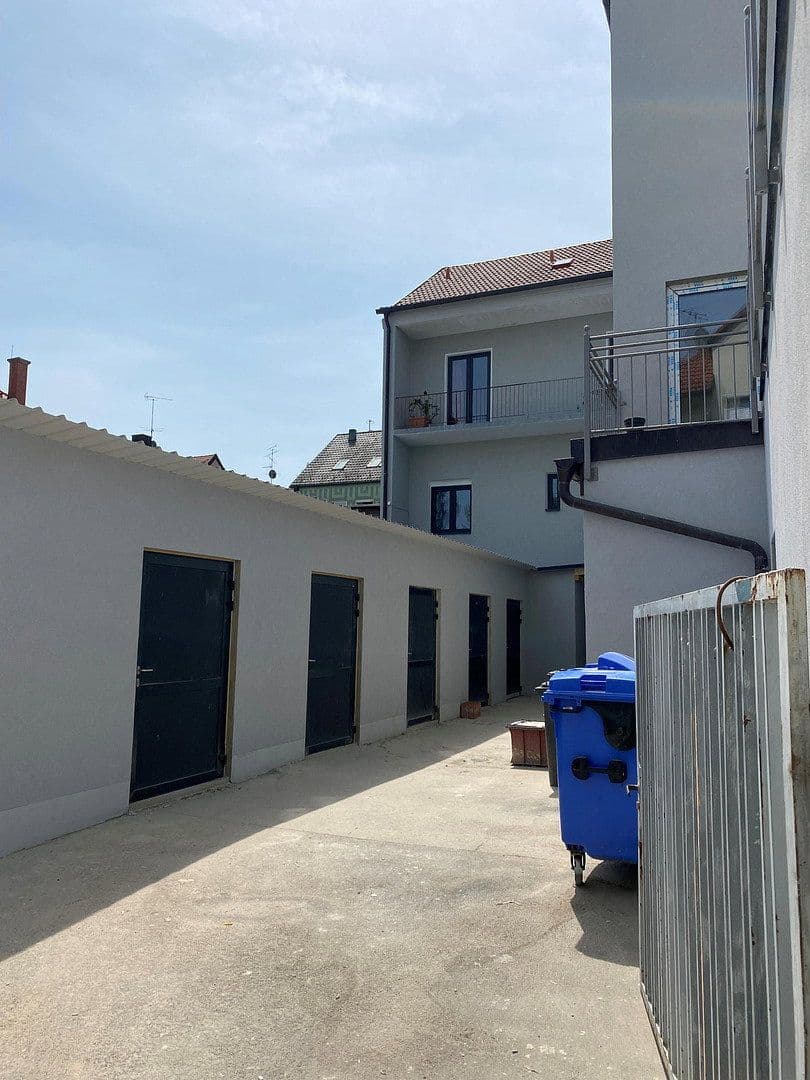 Prodej domu 942 m², pozemek 516 m², Pucherstraße 8, Fürstenfeldbruck, Bavorsko Prodej domu 942 m², pozemek 516 m², Pucherstraße 8, Fürstenfeldbruck, Bavorsko