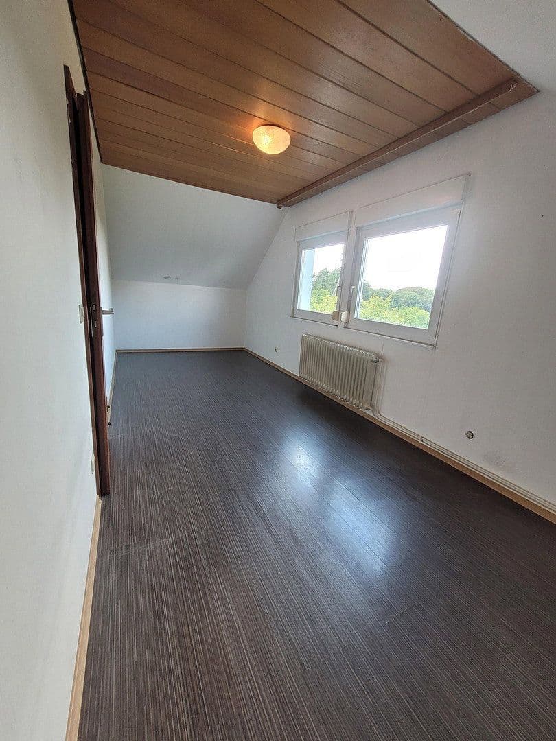 Prodej domu 118 m², pozemek 800 m², Wermelskirchen, Severní Porýní-Vestfálsko Prodej domu 118 m², pozemek 800 m², Wermelskirchen, Severní Porýní-Vestfálsko
