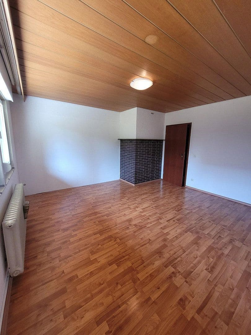 Prodej domu 118 m², pozemek 800 m², Wermelskirchen, Severní Porýní-Vestfálsko Prodej domu 118 m², pozemek 800 m², Wermelskirchen, Severní Porýní-Vestfálsko