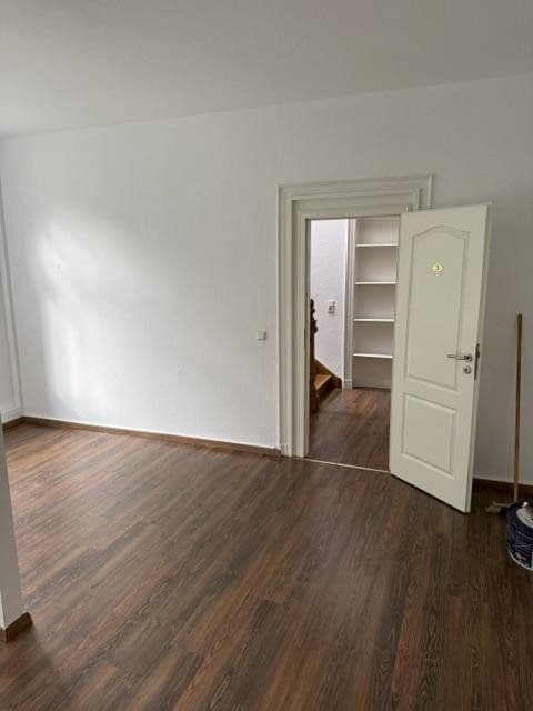 Pronájem kanceláře 154 m², Oberbenrader Str. 51, Nordrhein-Westfalen - Krefeld, Severní Porýní-Vestfálsko Pronájem kanceláře 154 m², Oberbenrader Str. 51, Nordrhein-Westfalen - Krefeld, Severní Porýní-Vestfálsko