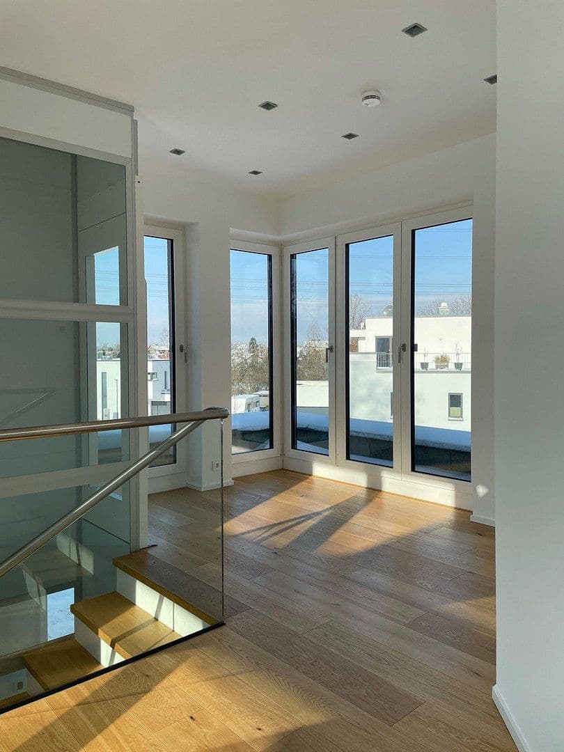 Pronájem bytu 3+1 183 m², Am Lohmühlensee 8, Duisburg, Severní Porýní-Vestfálsko Pronájem bytu 3+1 183 m², Am Lohmühlensee 8, Duisburg, Severní Porýní-Vestfálsko