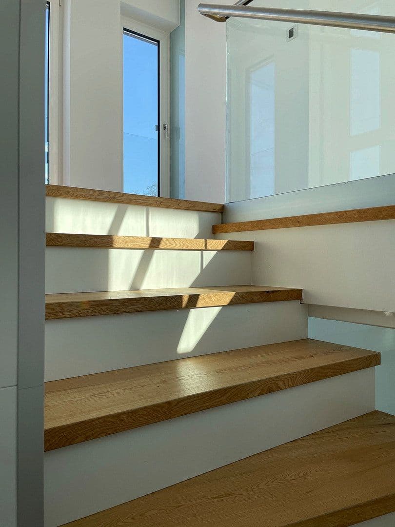 Pronájem bytu 3+1 183 m², Am Lohmühlensee 8, Duisburg, Severní Porýní-Vestfálsko Pronájem bytu 3+1 183 m², Am Lohmühlensee 8, Duisburg, Severní Porýní-Vestfálsko