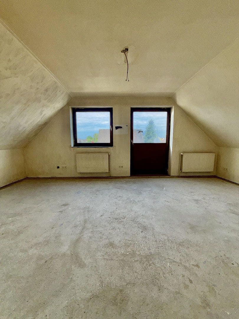 Prodej domu 152 m², pozemek 696 m², Weimarer Straße 2, Delmenhorst, Dolní Sasko Prodej domu 152 m², pozemek 696 m², Weimarer Straße 2, Delmenhorst, Dolní Sasko