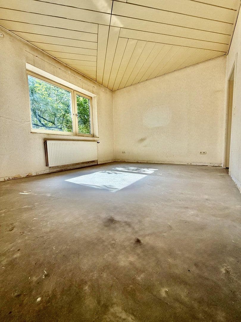 Prodej domu 152 m², pozemek 696 m², Weimarer Straße 2, Delmenhorst, Dolní Sasko Prodej domu 152 m², pozemek 696 m², Weimarer Straße 2, Delmenhorst, Dolní Sasko