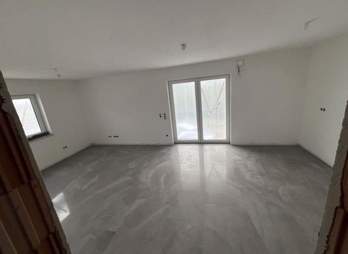 Pronájem bytu 2+1 55 m², Sandizeller Str. 4c, Langenmosen, Bavorsko Pronájem bytu 2+1 55 m², Sandizeller Str. 4c, Langenmosen, Bavorsko