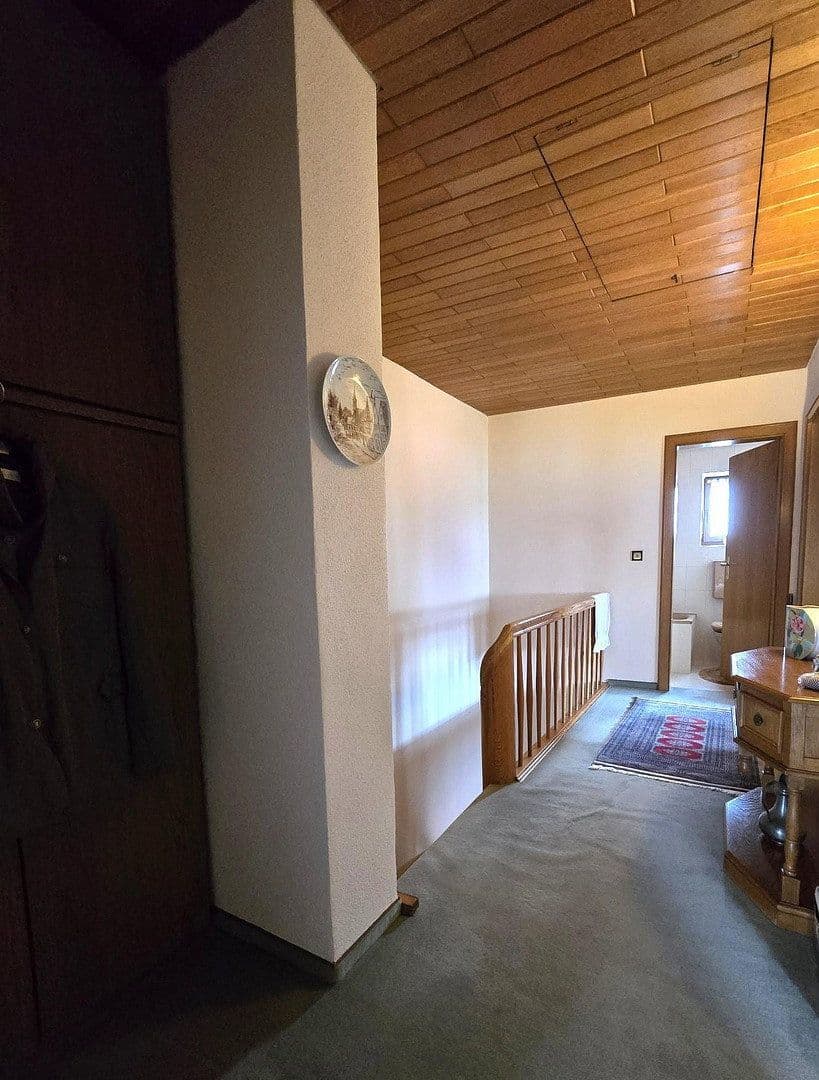 Prodej domu 171 m², pozemek 739 m², Neumarkt in der Oberpfalz, Bavorsko Prodej domu 171 m², pozemek 739 m², Neumarkt in der Oberpfalz, Bavorsko
