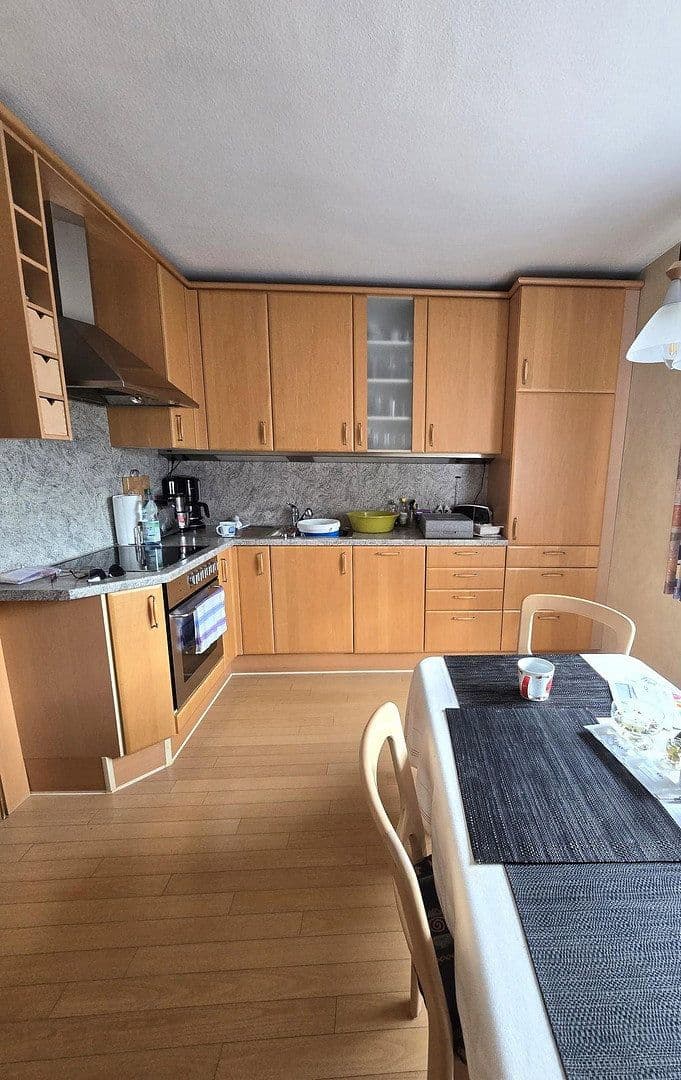 Prodej domu 171 m², pozemek 739 m², Neumarkt in der Oberpfalz, Bavorsko Prodej domu 171 m², pozemek 739 m², Neumarkt in der Oberpfalz, Bavorsko