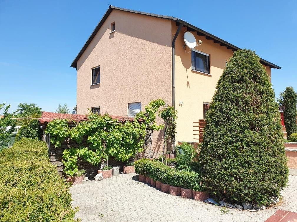 Prodej domu 171 m², pozemek 739 m², Neumarkt in der Oberpfalz, Bavorsko Prodej domu 171 m², pozemek 739 m², Neumarkt in der Oberpfalz, Bavorsko