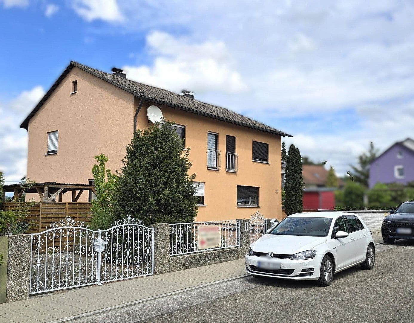 Prodej domu 171 m², pozemek 739 m², Neumarkt in der Oberpfalz, Bavorsko Prodej domu 171 m², pozemek 739 m², Neumarkt in der Oberpfalz, Bavorsko