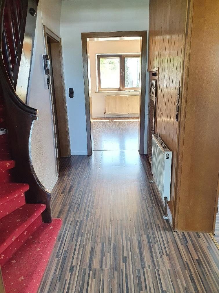 Prodej domu 171 m², pozemek 739 m², Neumarkt in der Oberpfalz, Bavorsko Prodej domu 171 m², pozemek 739 m², Neumarkt in der Oberpfalz, Bavorsko