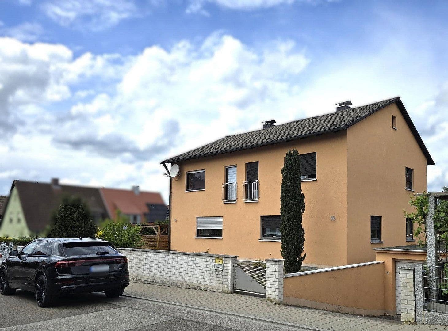 Prodej domu 171 m², pozemek 739 m², Neumarkt in der Oberpfalz, Bavorsko Prodej domu 171 m², pozemek 739 m², Neumarkt in der Oberpfalz, Bavorsko