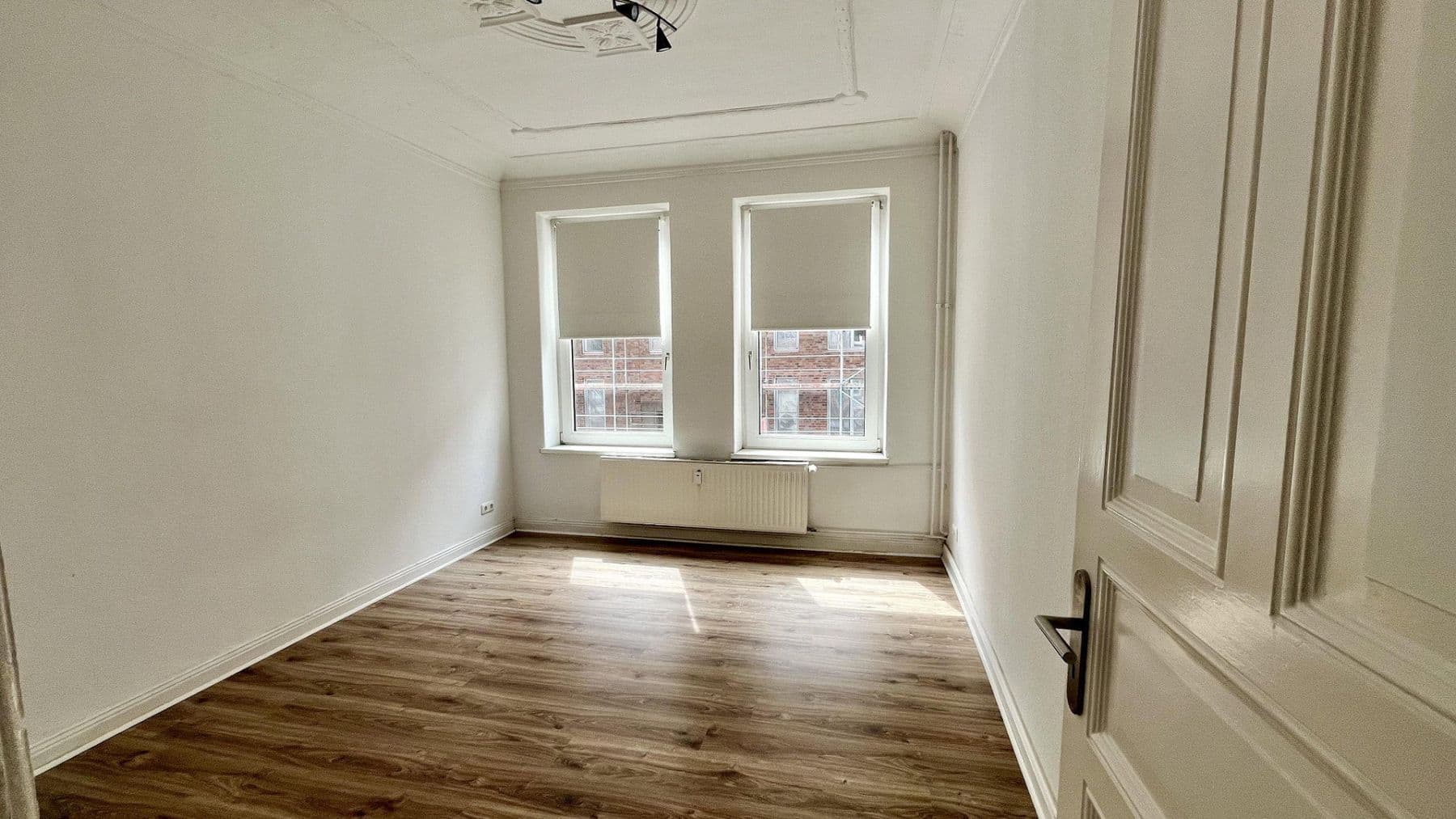 Prodej domu 537 m², pozemek 314 m², Kiel, Šlesvicko-Holštýnsko Prodej domu 537 m², pozemek 314 m², Kiel, Šlesvicko-Holštýnsko