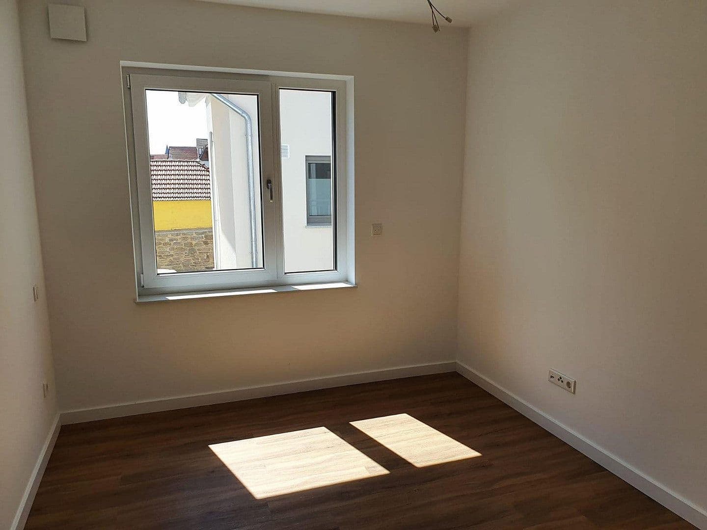 Pronájem bytu 2+1 53 m², Westheimer Straße 3 a, Hofgeismar, Hessen Pronájem bytu 2+1 53 m², Westheimer Straße 3 a, Hofgeismar, Hessen