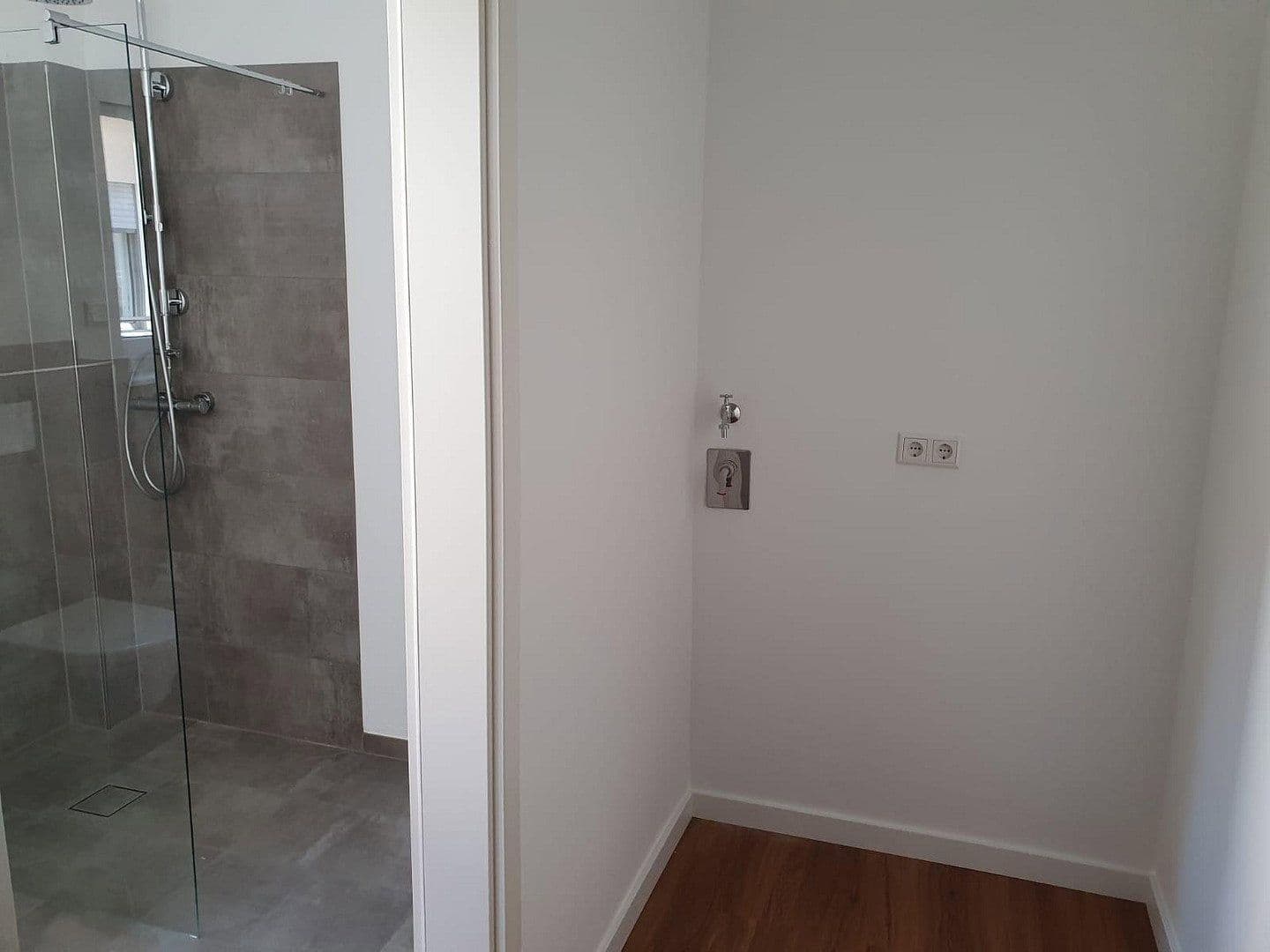 Pronájem bytu 2+1 53 m², Westheimer Straße 3 a, Hofgeismar, Hessen Pronájem bytu 2+1 53 m², Westheimer Straße 3 a, Hofgeismar, Hessen