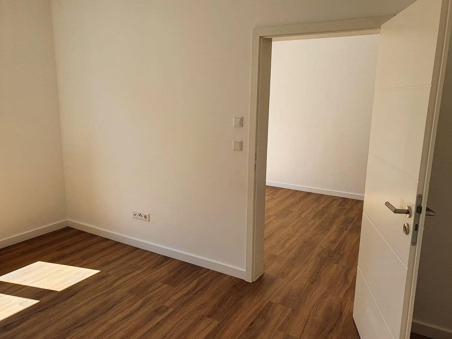 Pronájem bytu 2+1 53 m², Westheimer Straße 3 a, Hofgeismar, Hessen Pronájem bytu 2+1 53 m², Westheimer Straße 3 a, Hofgeismar, Hessen