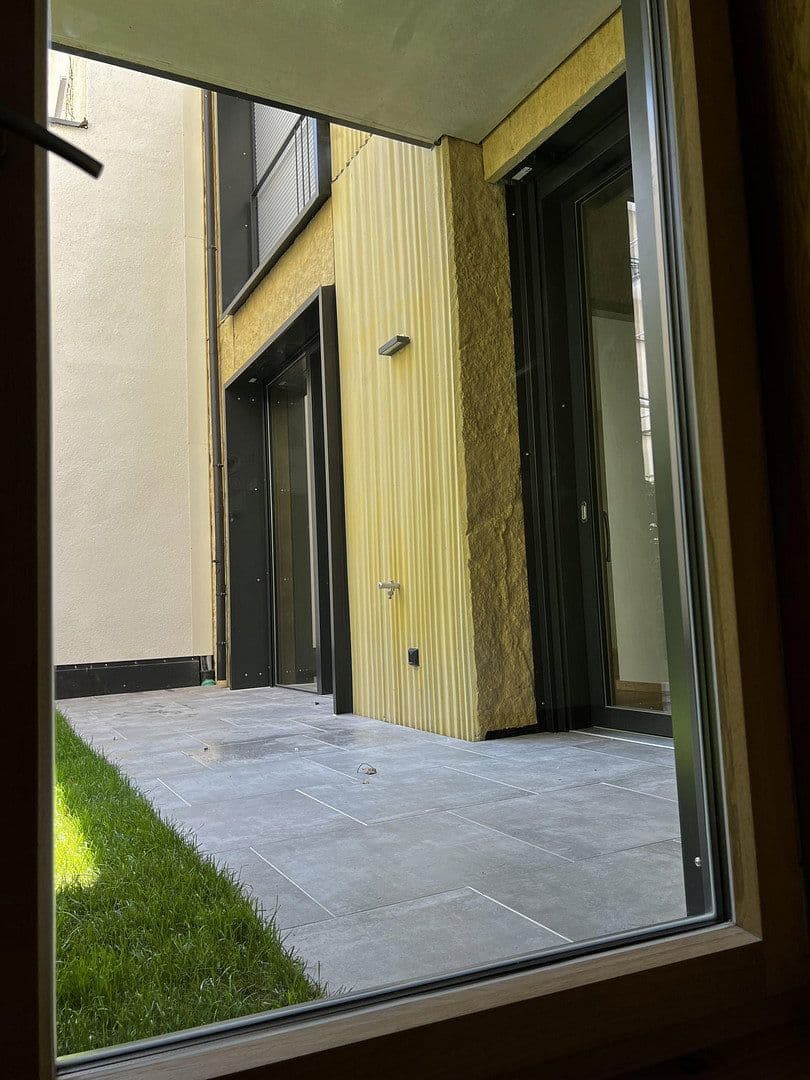 Pronájem bytu 2+1 51 m², Lerchenfeldstraße 28, München-Altstadt-Lehel, Bavorsko Pronájem bytu 2+1 51 m², Lerchenfeldstraße 28, München-Altstadt-Lehel, Bavorsko