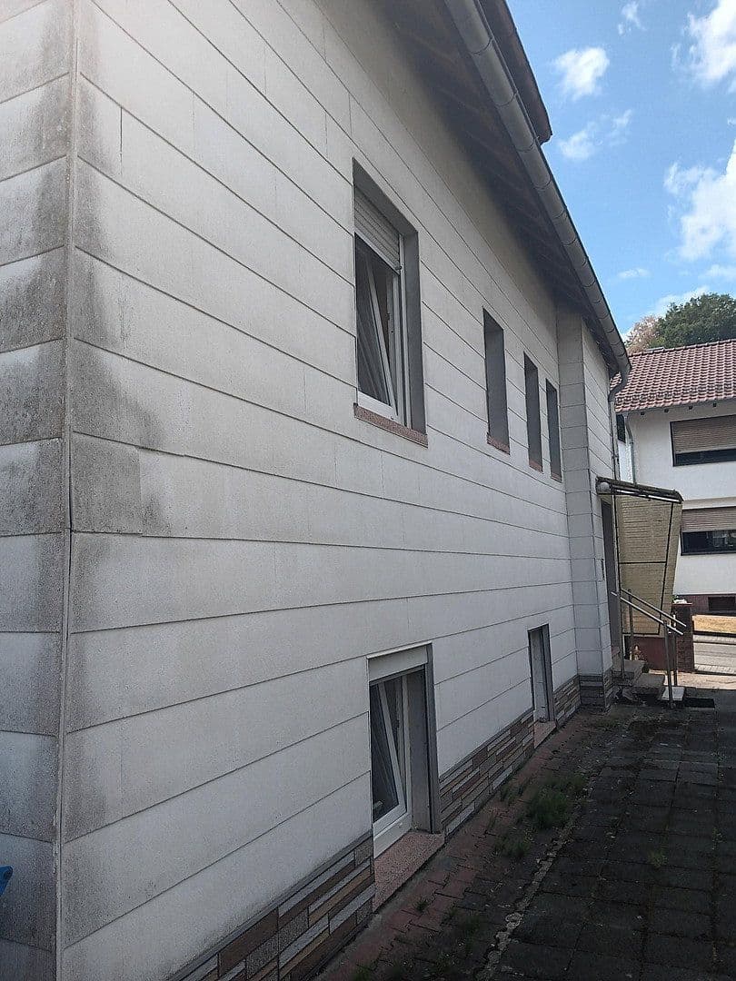 Prodej domu 170 m², pozemek 550 m², Jugendheimstrasse 24, Bann, Porýní-Falc Prodej domu 170 m², pozemek 550 m², Jugendheimstrasse 24, Bann, Porýní-Falc