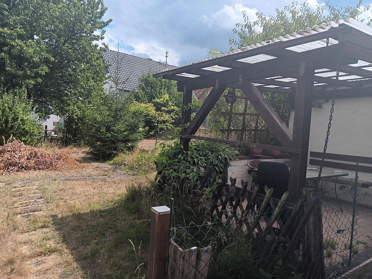 Prodej domu 170 m², pozemek 550 m², Jugendheimstrasse 24, Bann, Porýní-Falc Prodej domu 170 m², pozemek 550 m², Jugendheimstrasse 24, Bann, Porýní-Falc