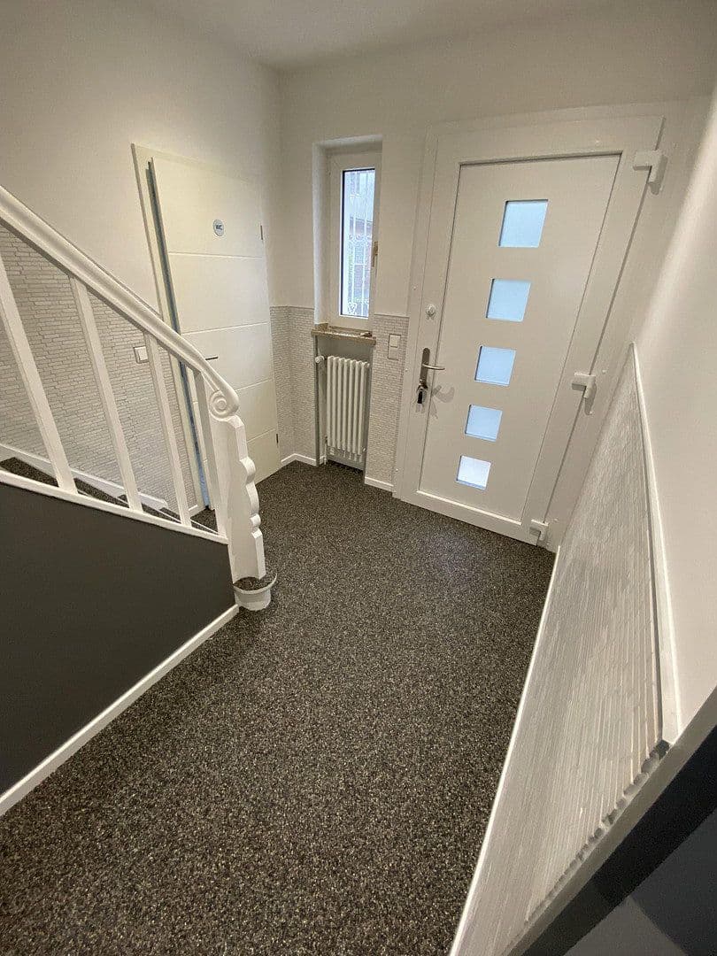 Prodej domu 307 m², pozemek 738 m², Wermelskirchen, Severní Porýní-Vestfálsko Prodej domu 307 m², pozemek 738 m², Wermelskirchen, Severní Porýní-Vestfálsko