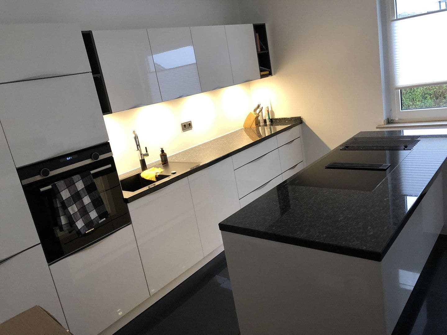 Prodej domu 307 m², pozemek 738 m², Wermelskirchen, Severní Porýní-Vestfálsko Prodej domu 307 m², pozemek 738 m², Wermelskirchen, Severní Porýní-Vestfálsko