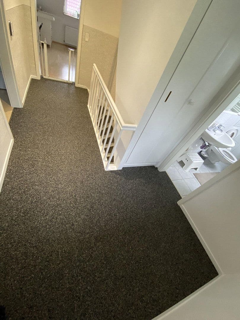 Prodej domu 307 m², pozemek 738 m², Wermelskirchen, Severní Porýní-Vestfálsko Prodej domu 307 m², pozemek 738 m², Wermelskirchen, Severní Porýní-Vestfálsko