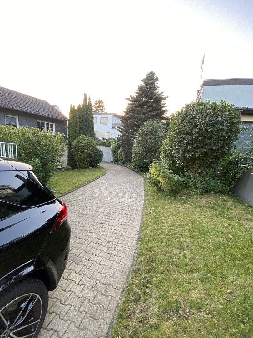 Prodej domu 307 m², pozemek 738 m², Wermelskirchen, Severní Porýní-Vestfálsko Prodej domu 307 m², pozemek 738 m², Wermelskirchen, Severní Porýní-Vestfálsko