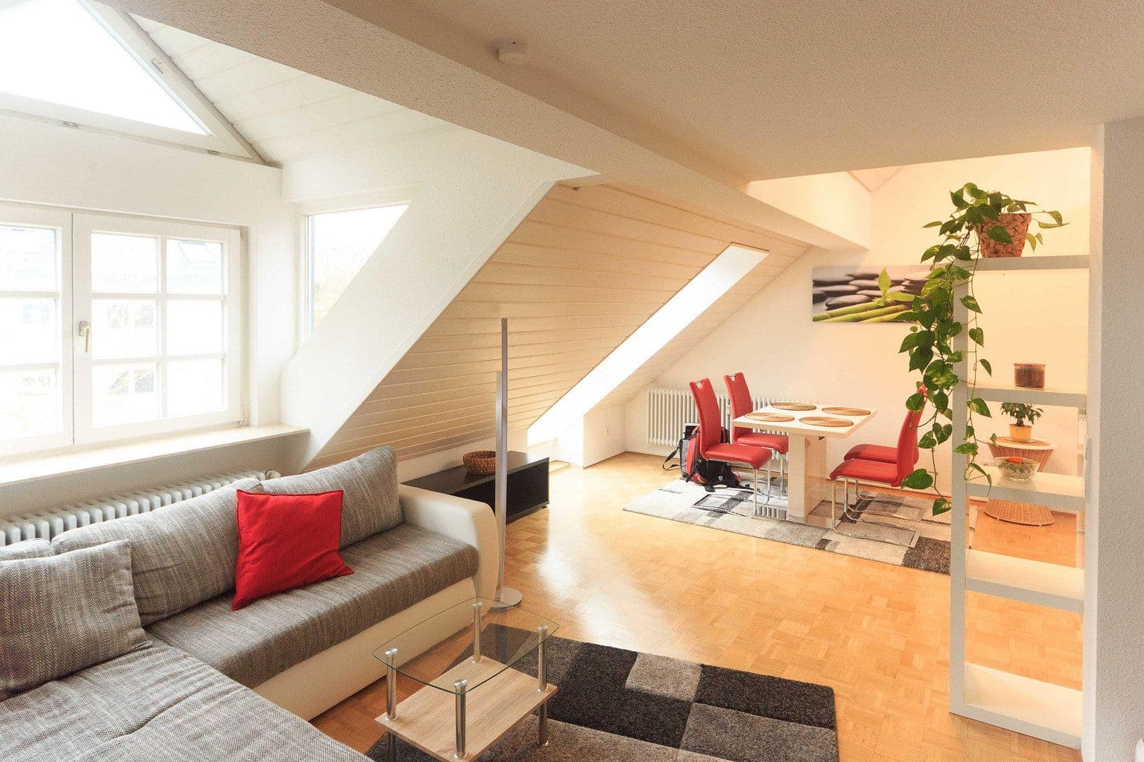 Pronájem bytu 3+kk 87 m², Öhringer Straße 21, Stuttgart, Bádensko-Württembersko Pronájem bytu 3+kk 87 m², Öhringer Straße 21, Stuttgart, Bádensko-Württembersko