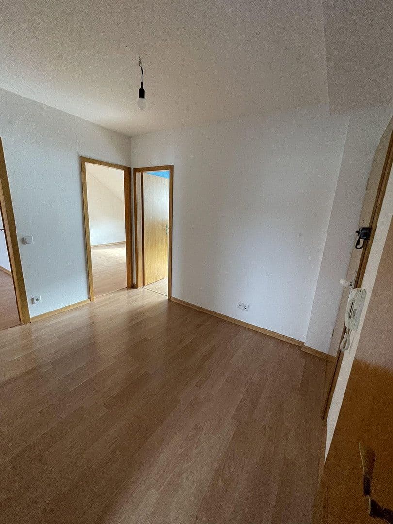 Pronájem bytu 3+1 75 m², Krefeld, Severní Porýní-Vestfálsko Pronájem bytu 3+1 75 m², Krefeld, Severní Porýní-Vestfálsko